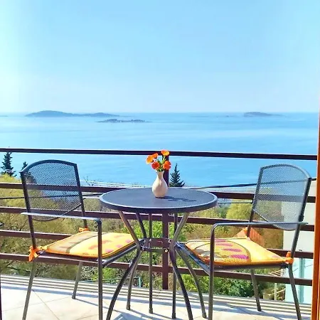 Stella Apartment
